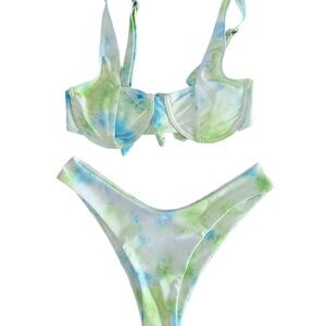 Tie dye-washed bikini💚